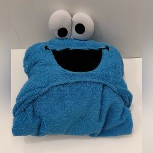 Sesame Street Blue Cookie Monster Towel